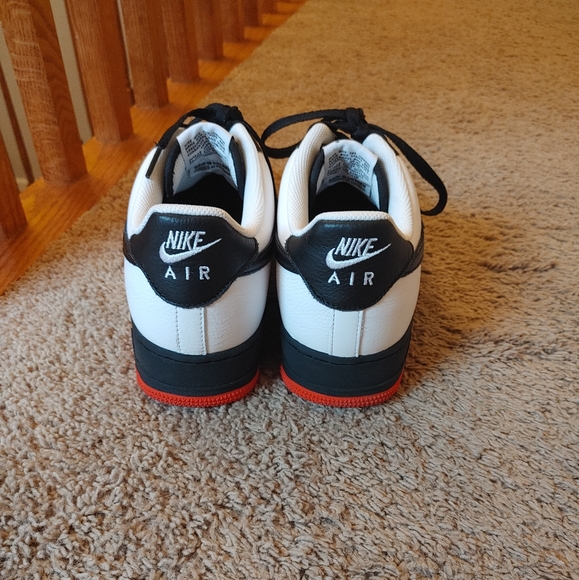 Nike Air Force 1 Size 11 - Picture 4 of 5